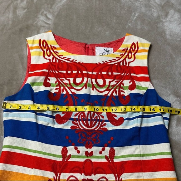 Tabitha Anthropologie Embroideried Design Primary Stripe Shift Dress Size 10 - Picture 9 of 9